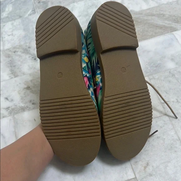 Pink and Green Lace Up Boots with Floral Pattern - Picture 5 of 6